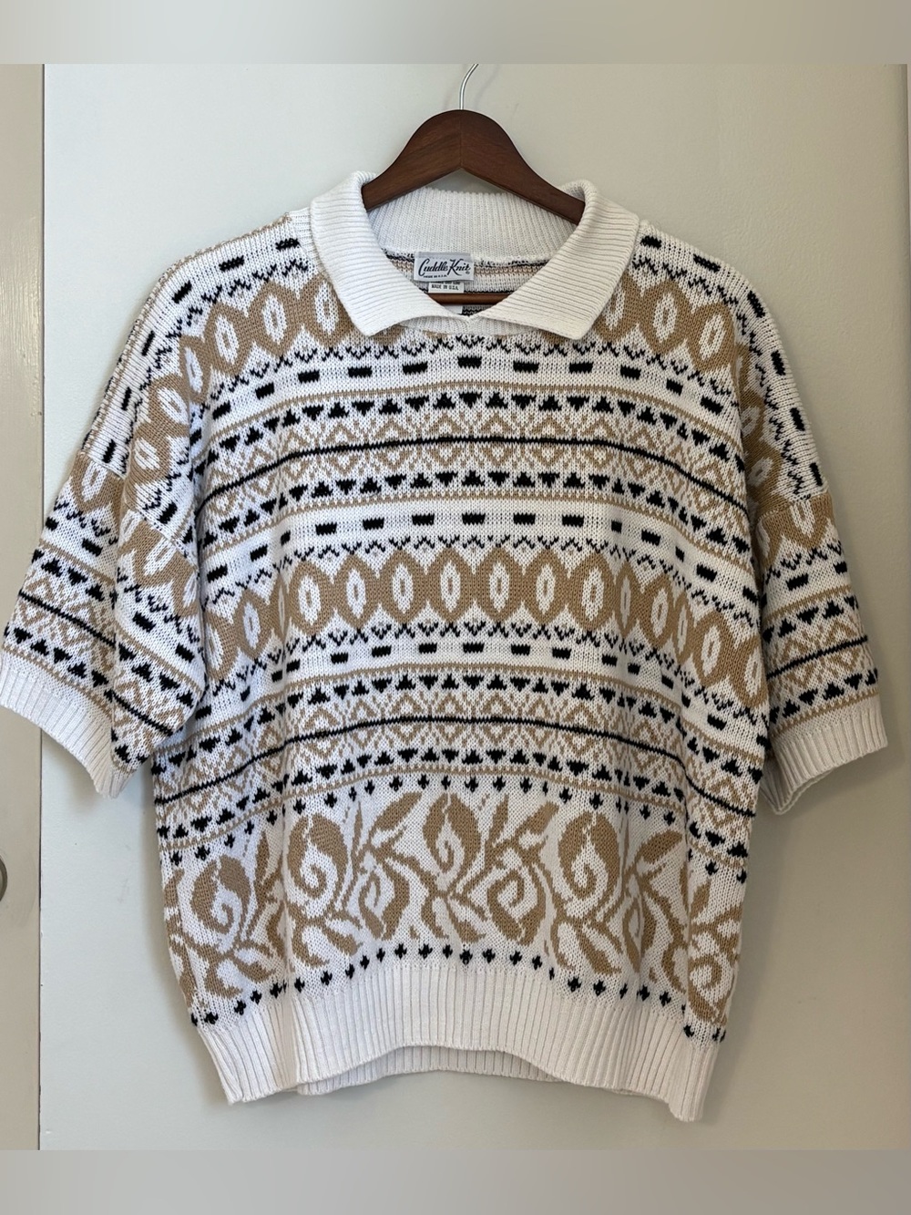 VINTAGE 90s Cuddle Knit White/Tan Short-Sleeve Collared Knit Sweater Sz:L